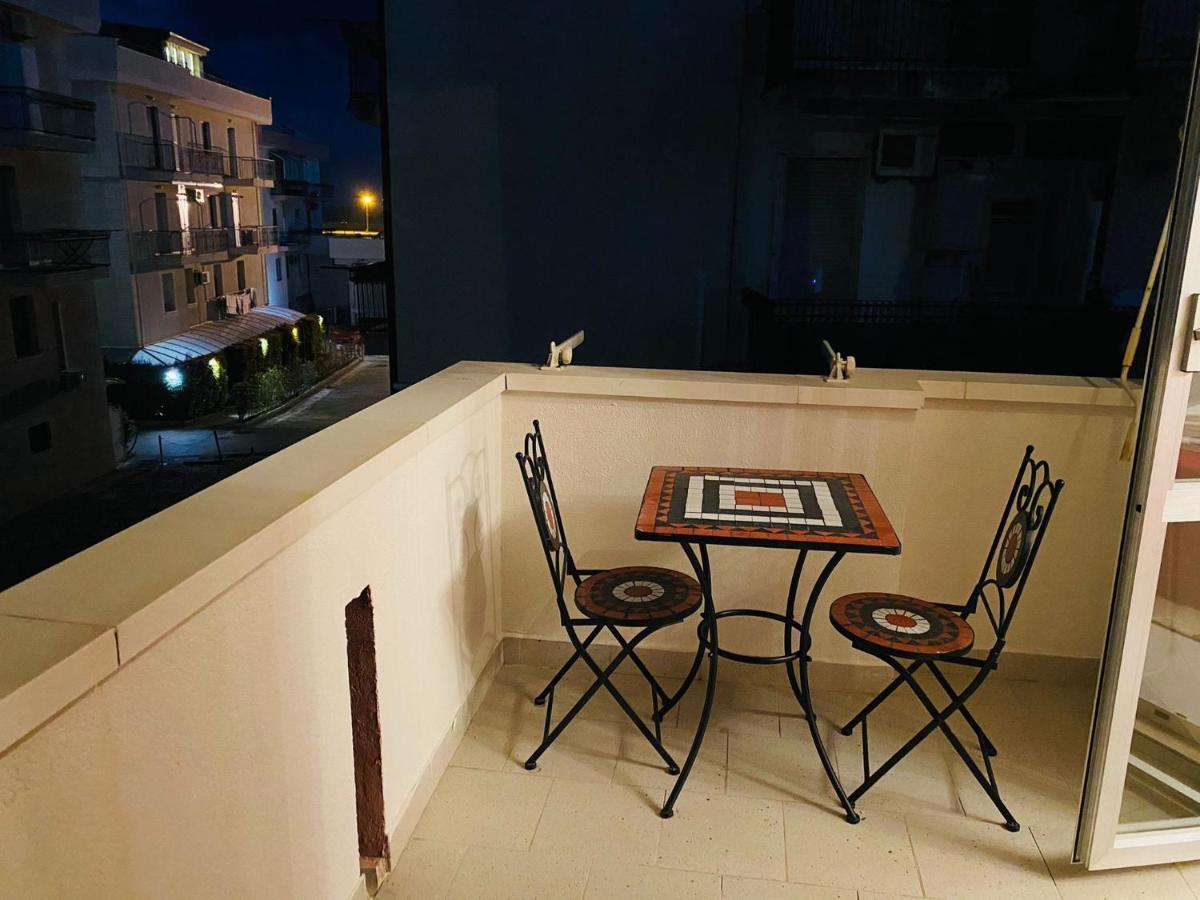B E B Le Terrazze Sul Mare Bed & Breakfast Catanzaro Exterior photo