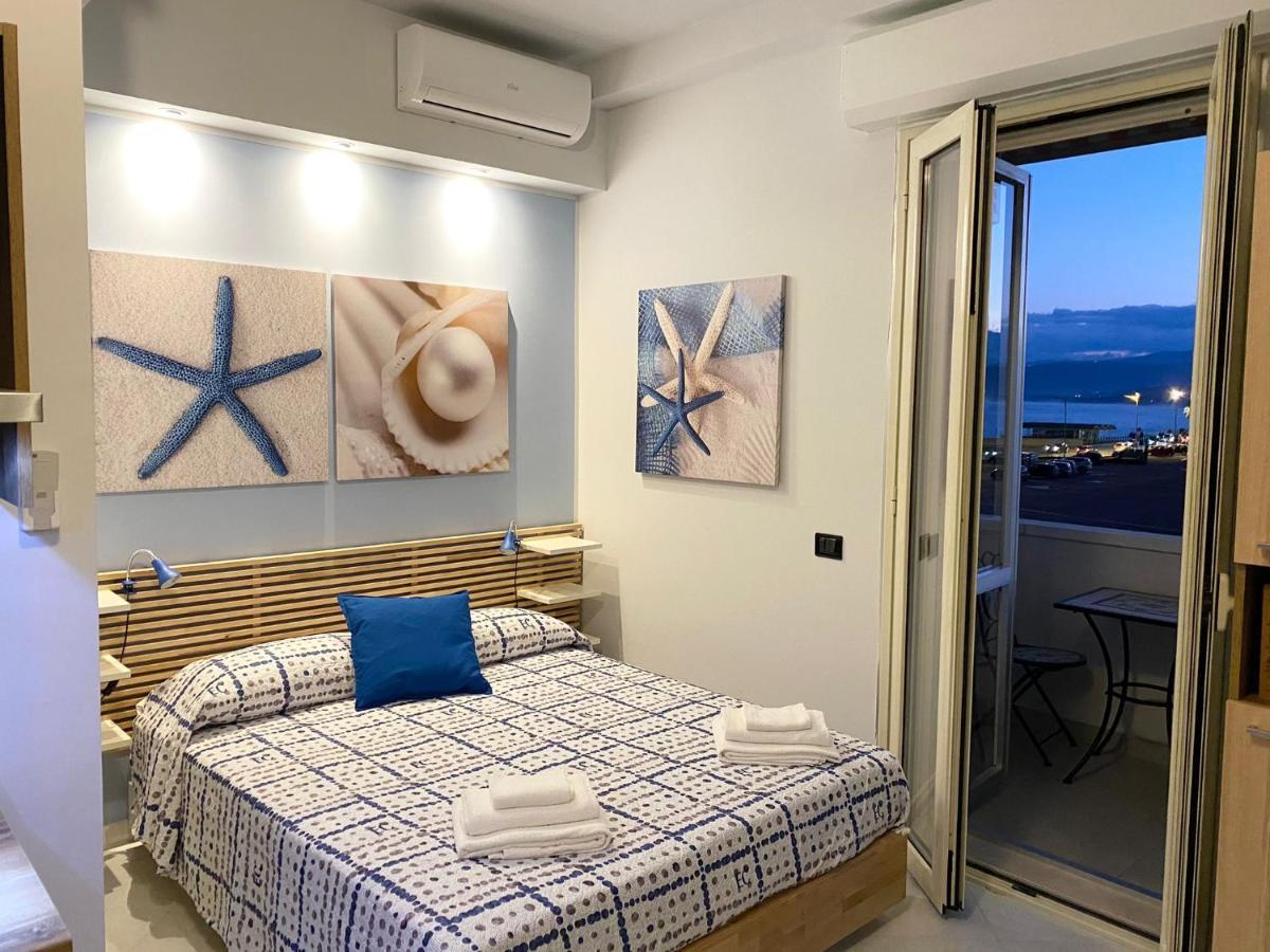B E B Le Terrazze Sul Mare Bed & Breakfast Catanzaro Exterior photo