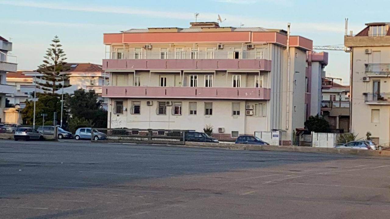 B E B Le Terrazze Sul Mare Bed & Breakfast Catanzaro Exterior photo