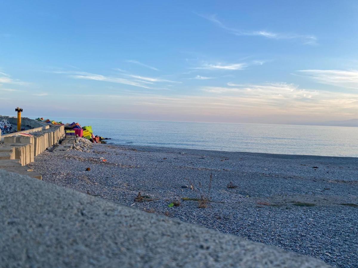 B E B Le Terrazze Sul Mare Bed & Breakfast Catanzaro Exterior photo